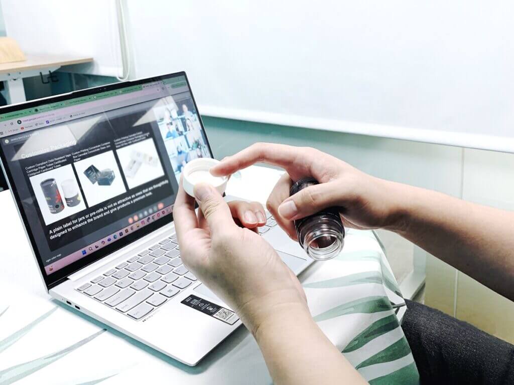 Container online meeting 1200w 1024x768 | What Is a One-Stop Packaging Solution? A Buyer’s Guide to Consolidating Suppliers consolidated one-stop manufacturing process