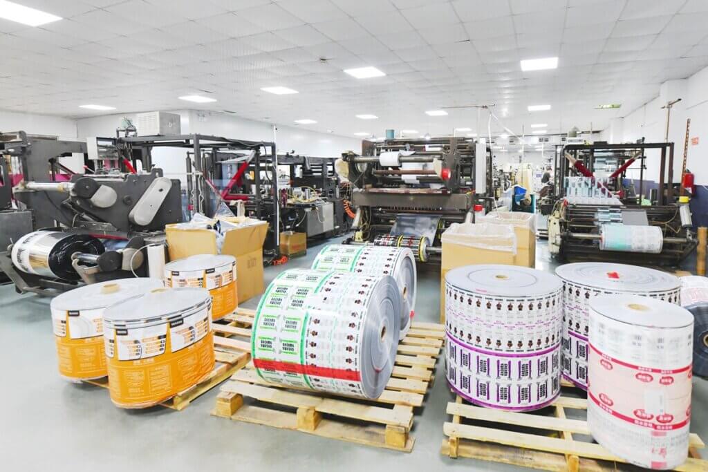 Facility mylarbag-factory-production-room-1200w