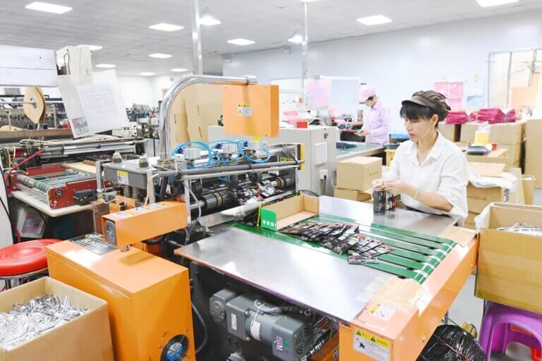 Facility mylarbag-factory-productline-1200w
